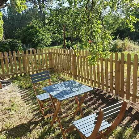 En Bois Independant Avec Terrasse Et Jardin Chalet Villevieille